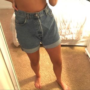 Mom jean shorts !!
